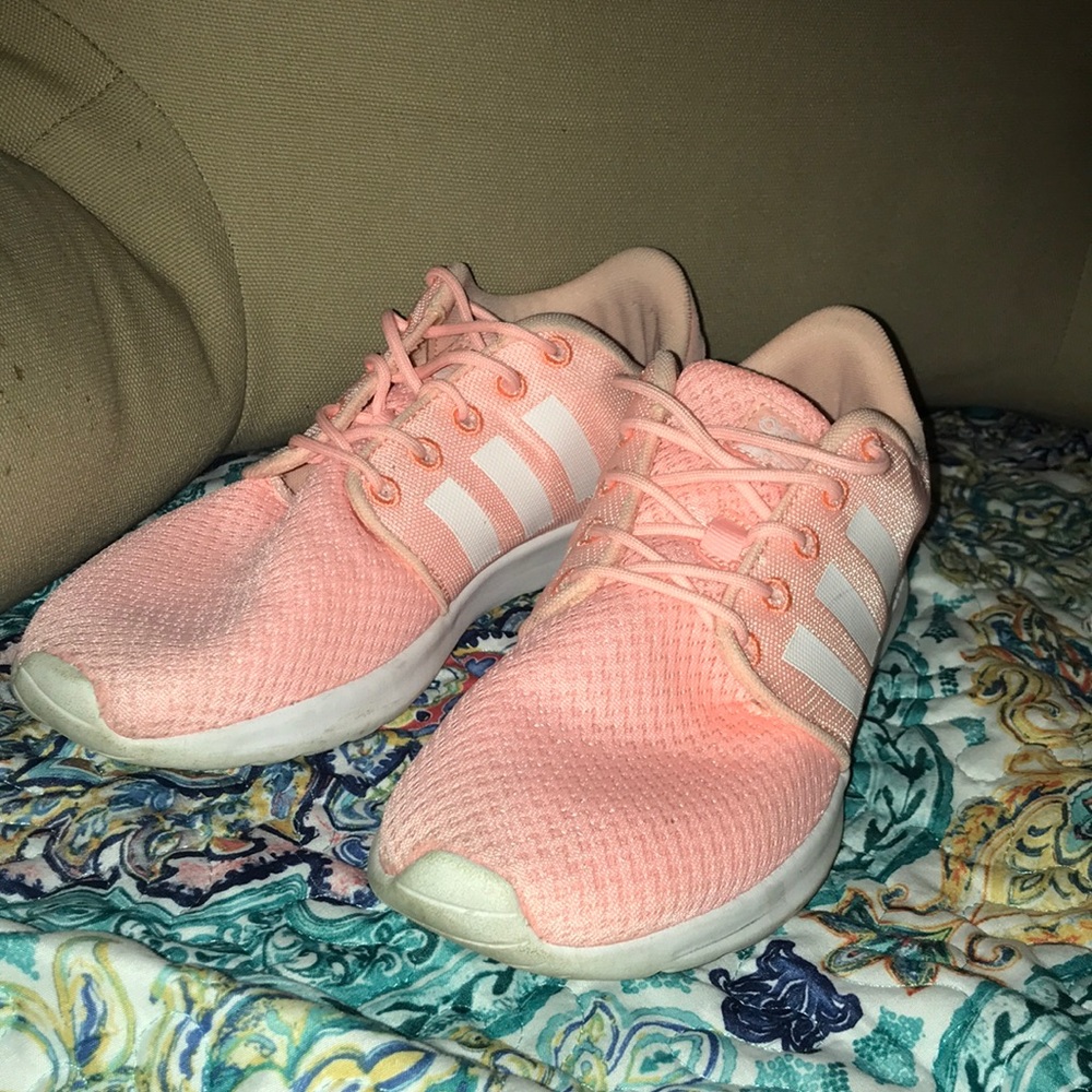 Pink Adidas Neo Sneaker